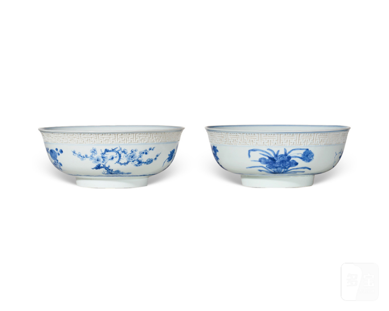 清康熙   青花浮雕回纹外折枝四季花卉内“麻姑献寿”图馒头心碗（一对）